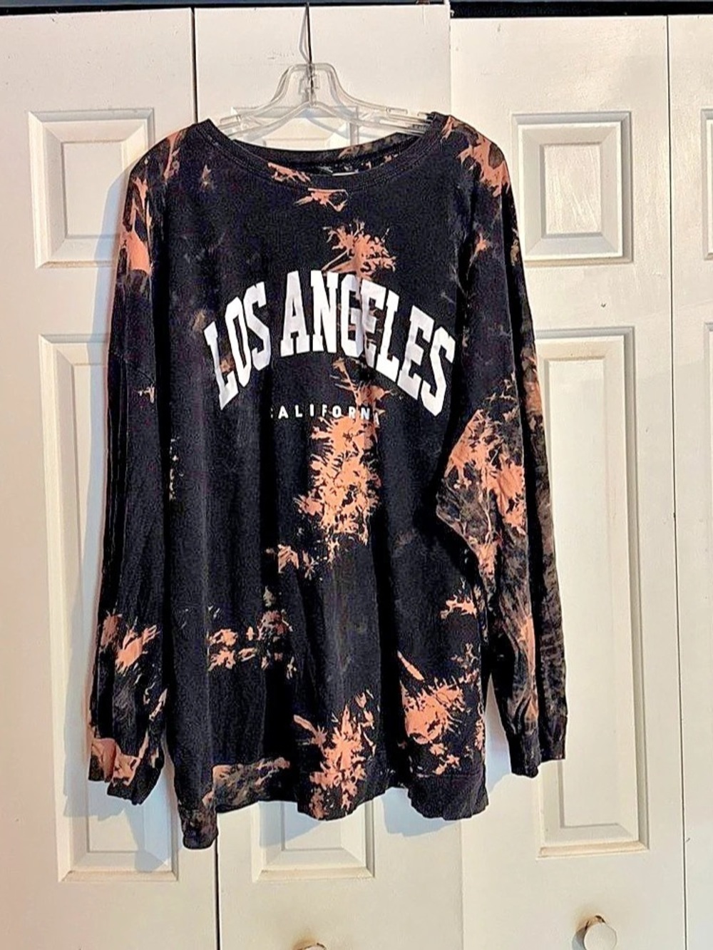 SHEIN Curve Los Angeles California Bleach Wash Long Sleeve Tee Black & Brown 4XL